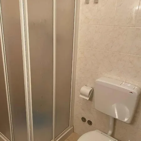 In 49970 * ビビオーネ