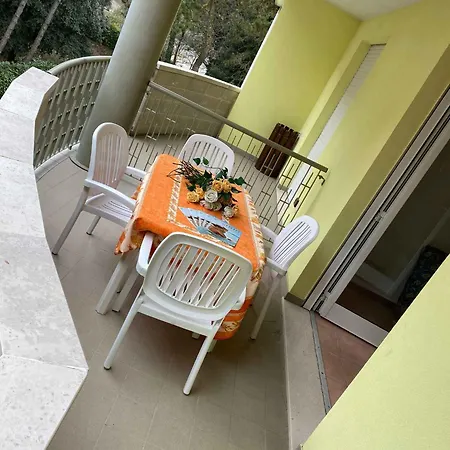 In 49970 Apartment *