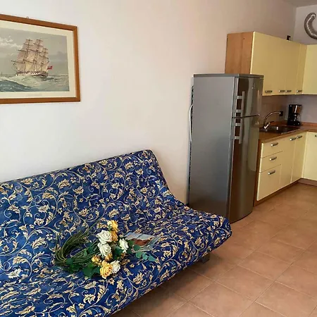 Apartament In 49970